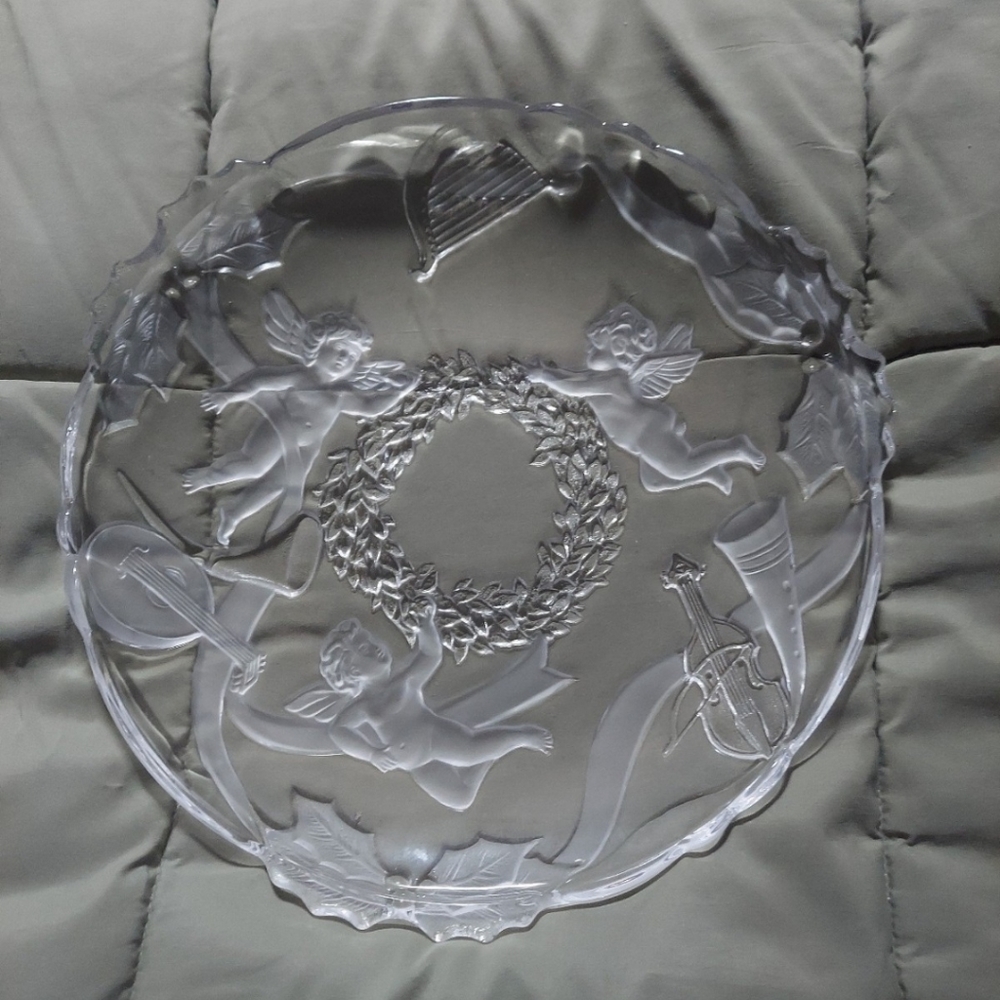 Heavenly Angels 14" Platter-Frosted Crystal - Cristal Escarchado EUC LIKE NEW!